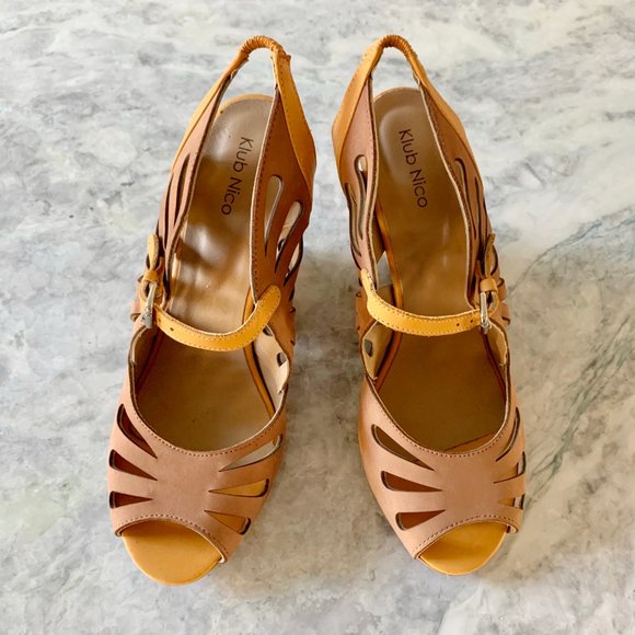 ❌Sold❌ Anthropologie Kiva Leather Cutout Wedges - Picture 7 of 13